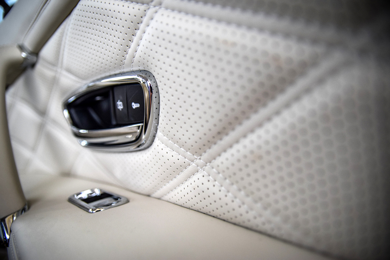 upholstery cleaning Deep cleaning